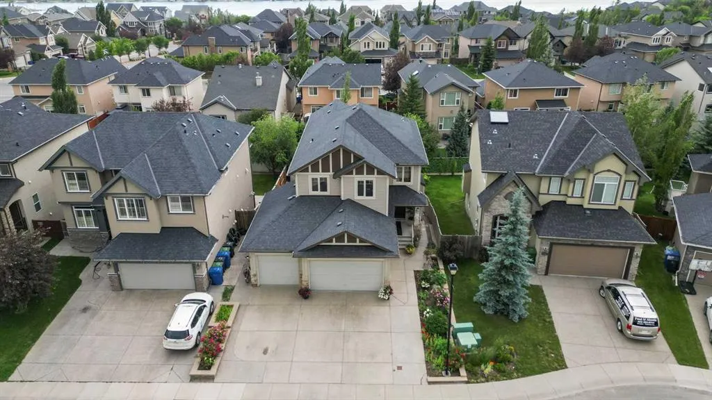 248 ASPENMERE Close