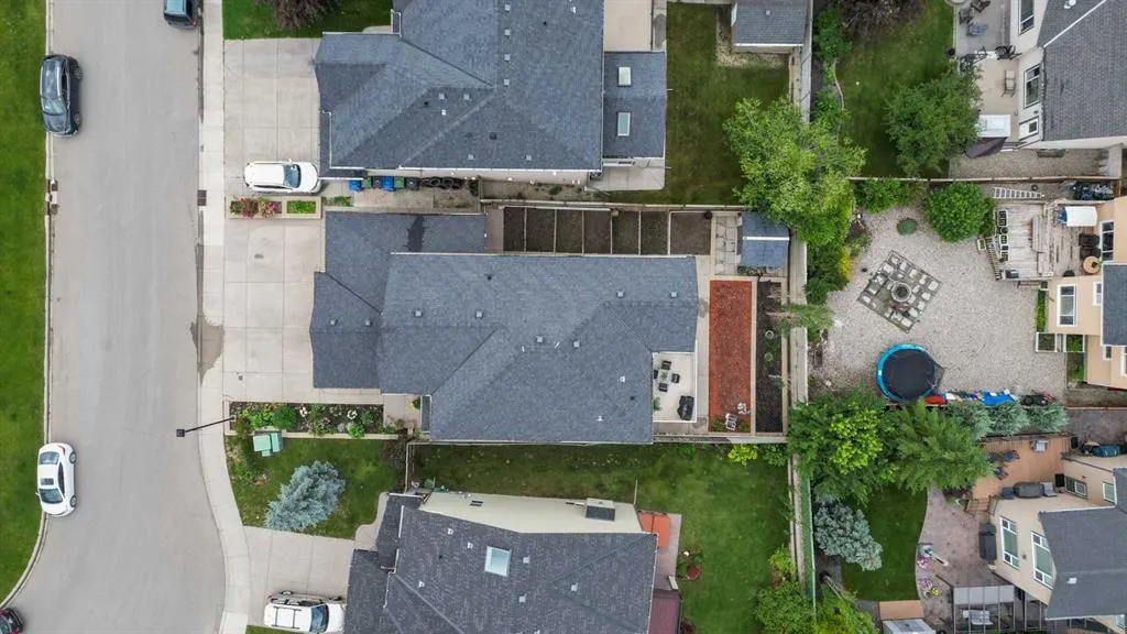 248 ASPENMERE Close