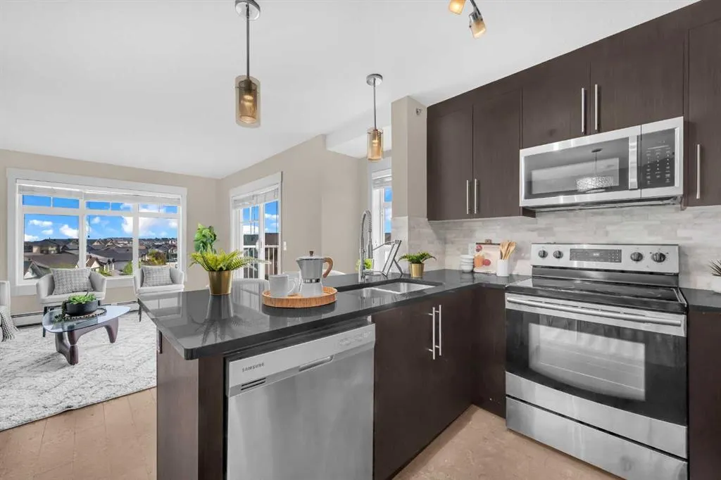155 Skyview Ranch Way NE, #6407