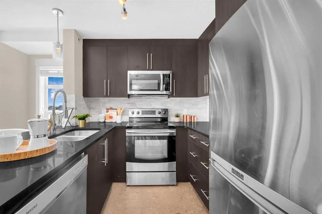 155 Skyview Ranch Way NE, #6407
