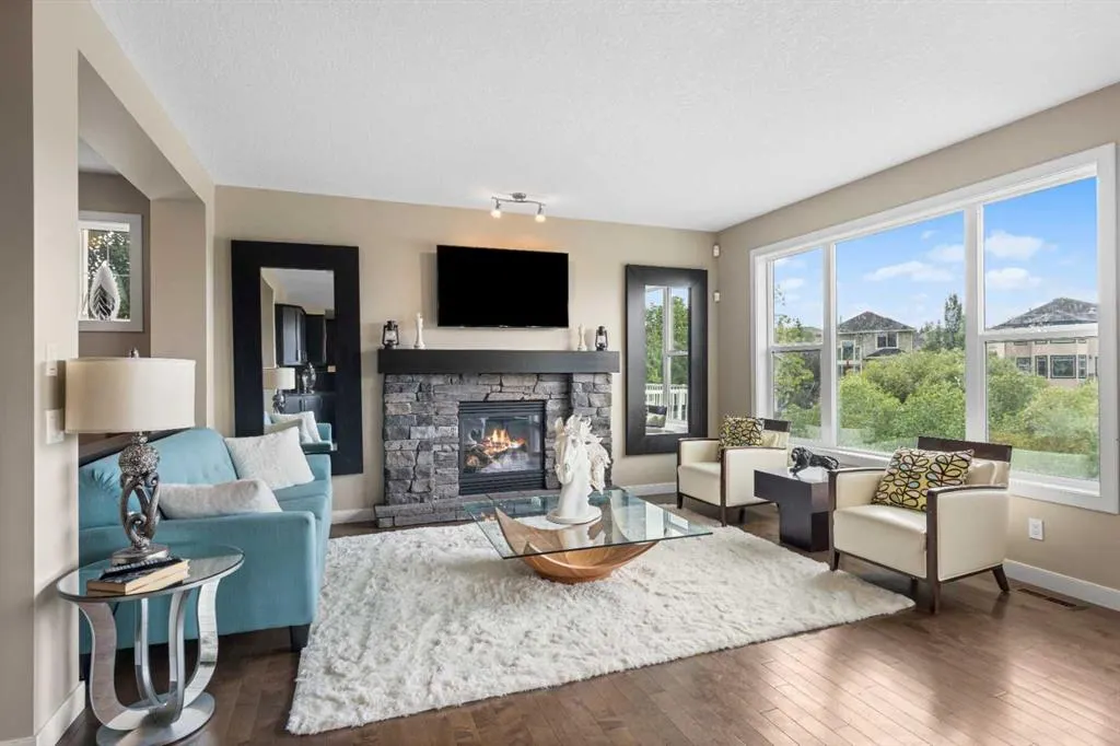 156 Rainbow Falls Manor