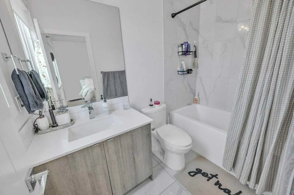101 Panatella Square NW, #701