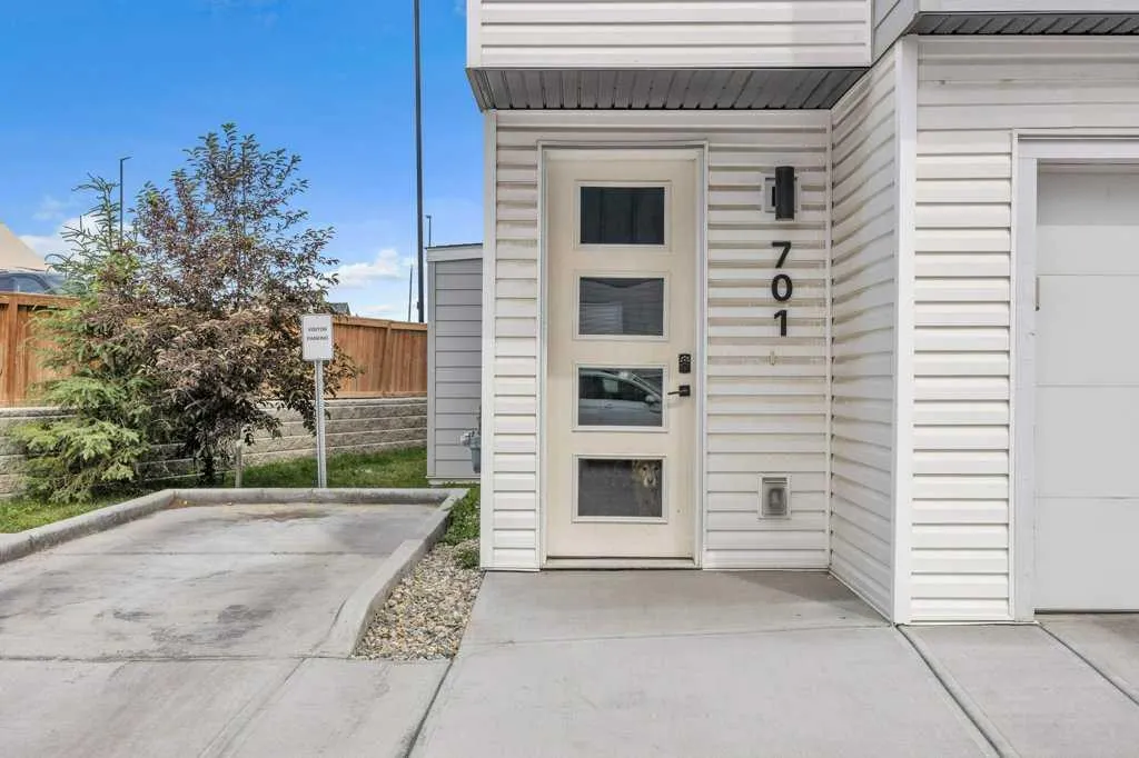 101 Panatella Square NW, #701