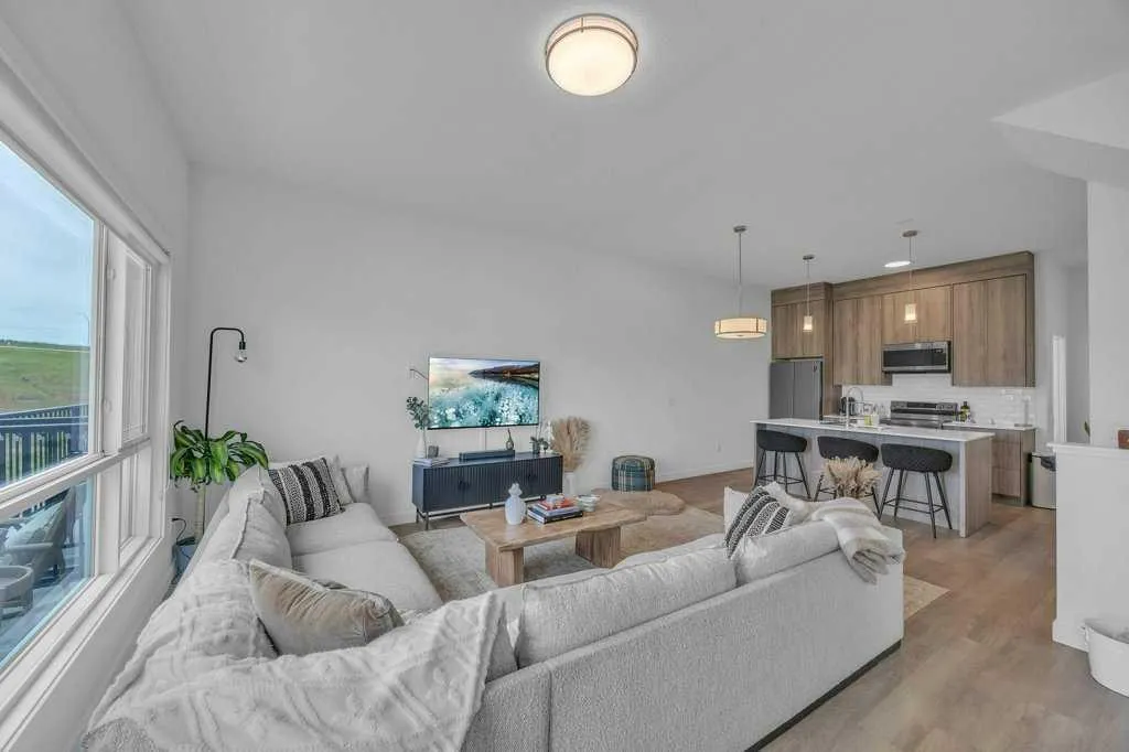 101 Panatella Square NW, #701
