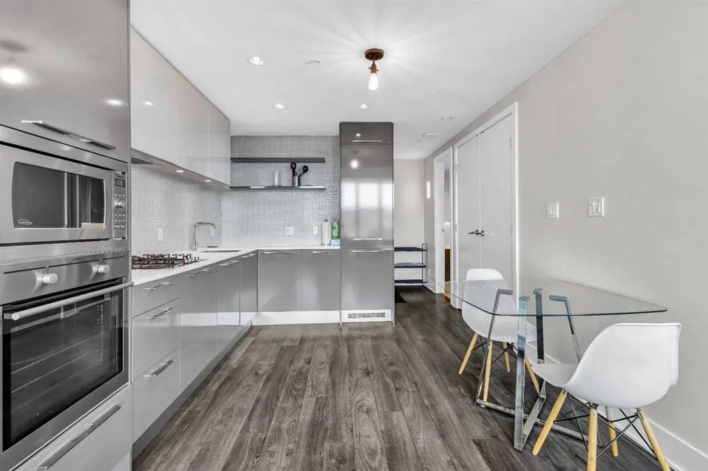 901 10 Avenue SW, #2101