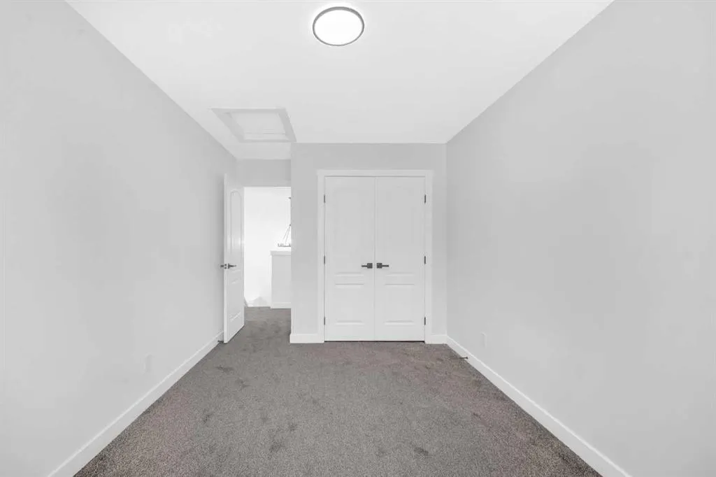 126 Oakmere Point