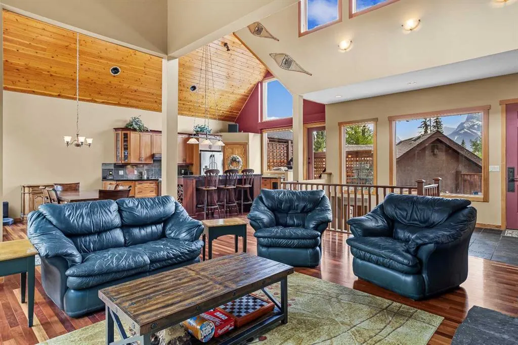 214 Eagle Point