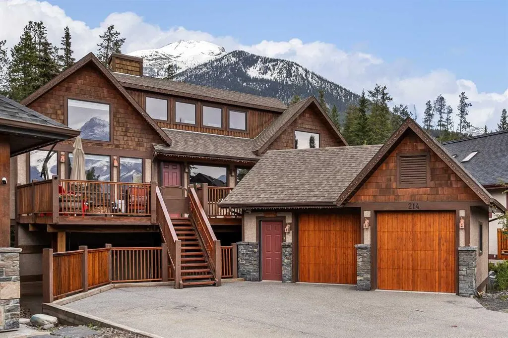 214 Eagle Point