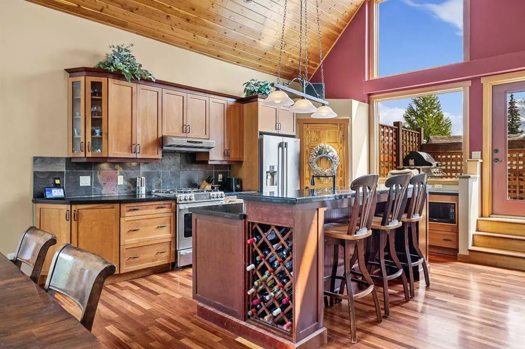 214 Eagle Point