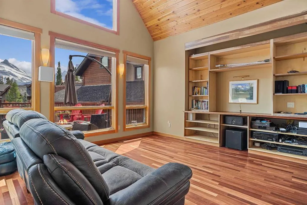 214 Eagle Point