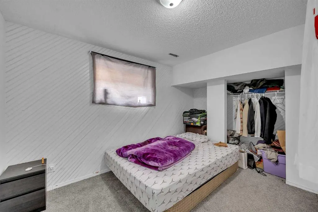 73 Taraglen Road NE