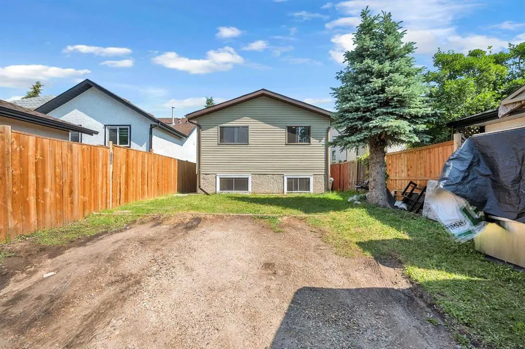 73 Taraglen Road NE