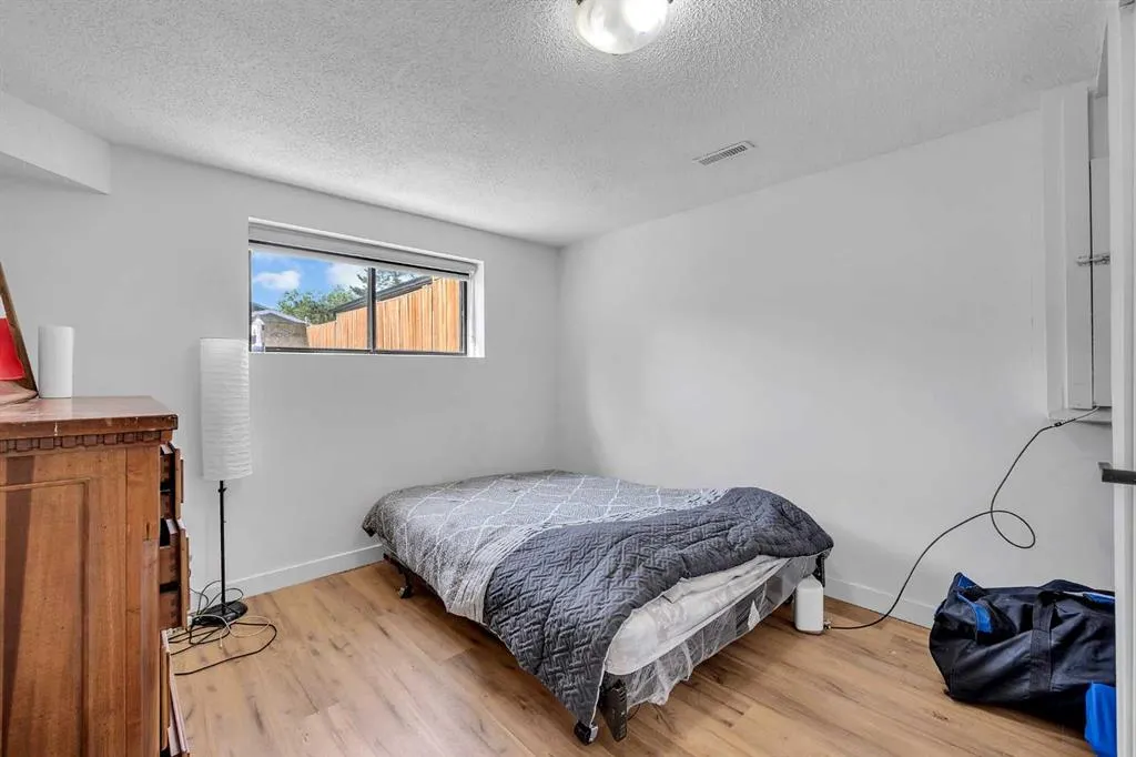 73 Taraglen Road NE