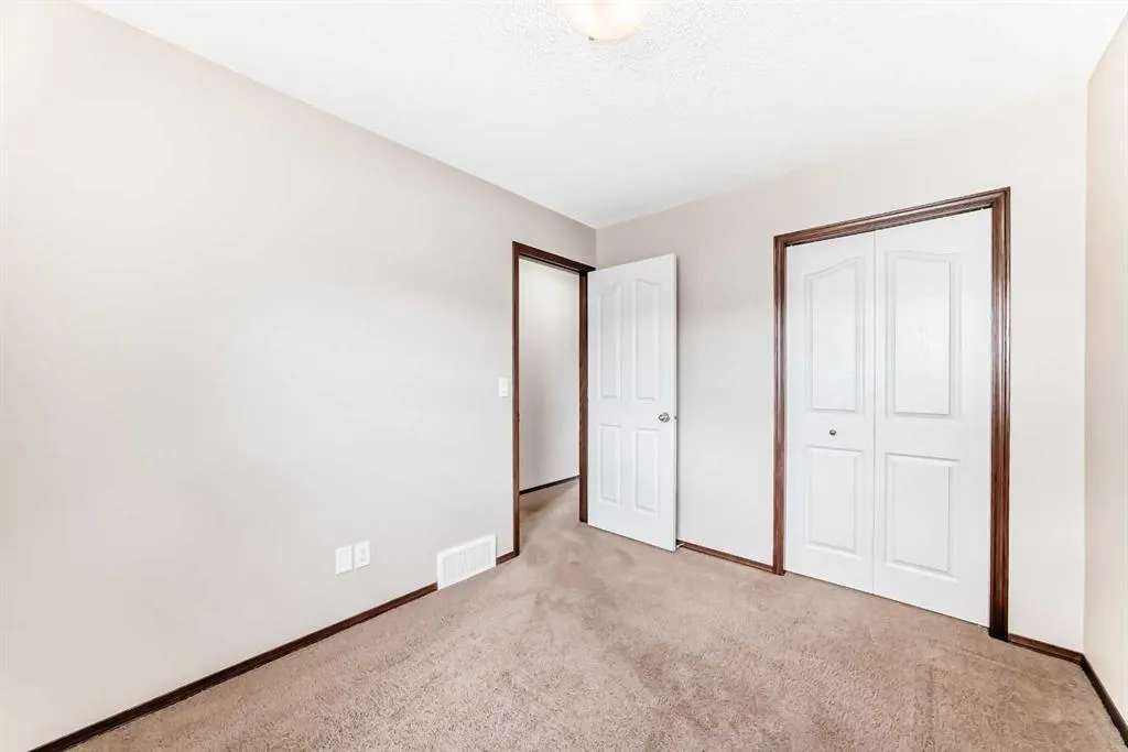 49 Sage Valley Manor NW