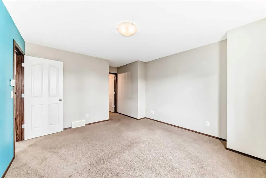 49 Sage Valley Manor NW