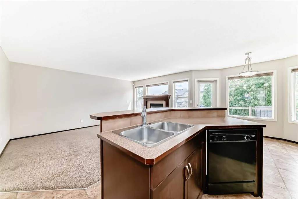 49 Sage Valley Manor NW