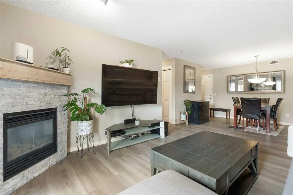 115 Prestwick Villas SE, #4111