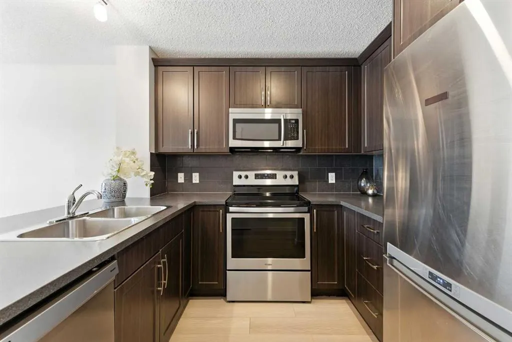 101 Sunset Drive, #715