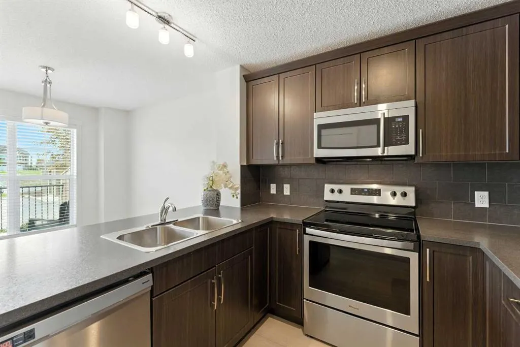 101 Sunset Drive, #715
