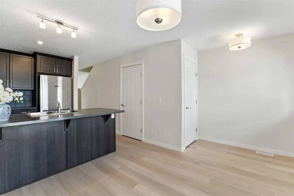 101 Sunset Drive, #715