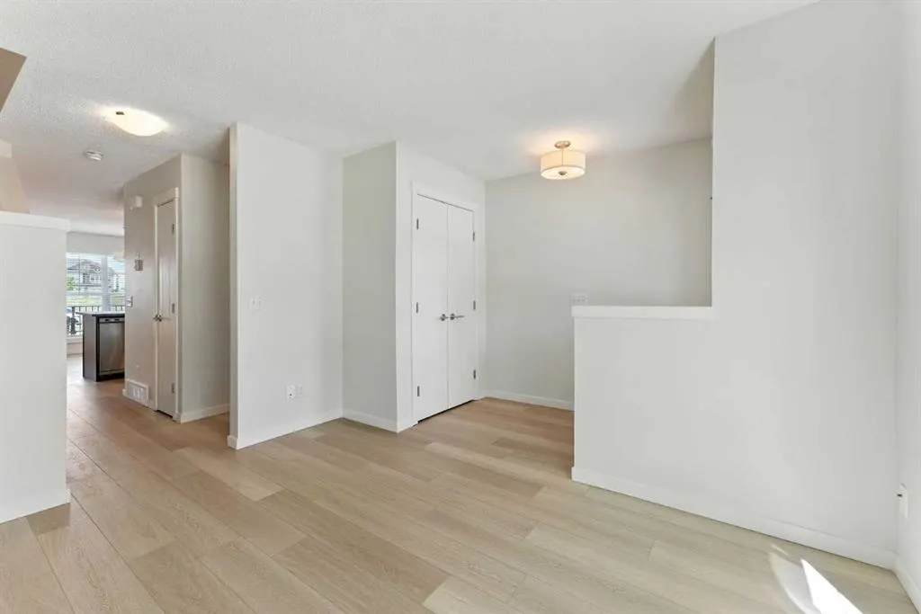 101 Sunset Drive, #715