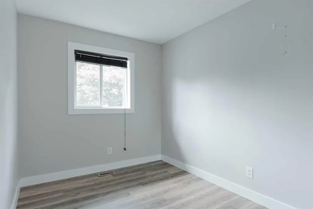 125 Clenell Crescent