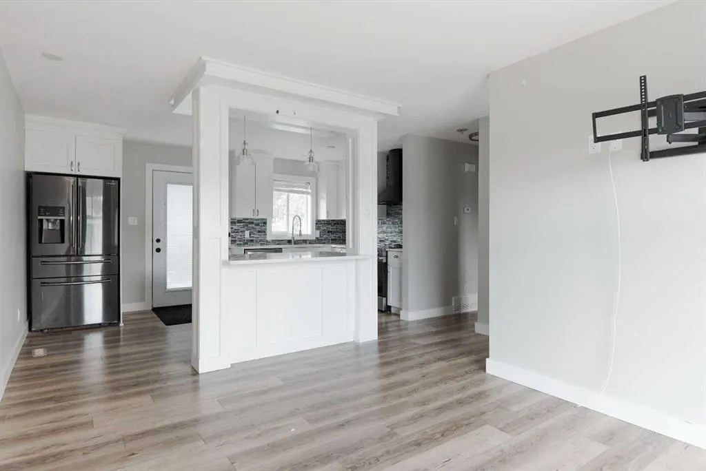 125 Clenell Crescent