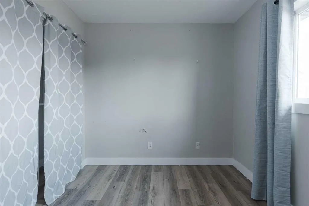 125 Clenell Crescent