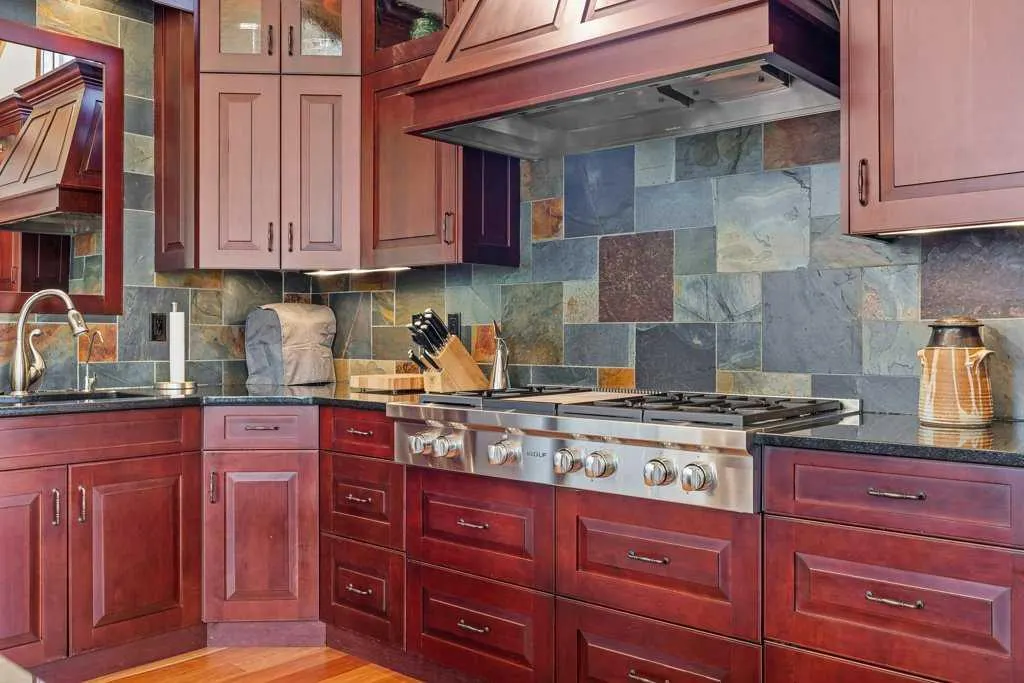 318 Willow Pointe