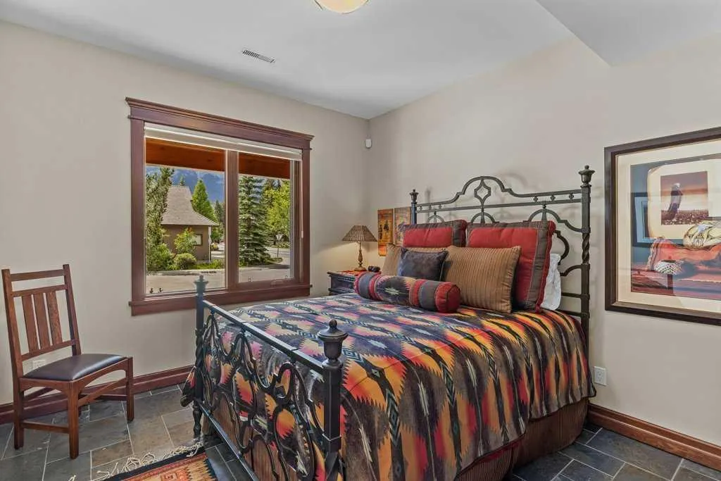 318 Willow Pointe