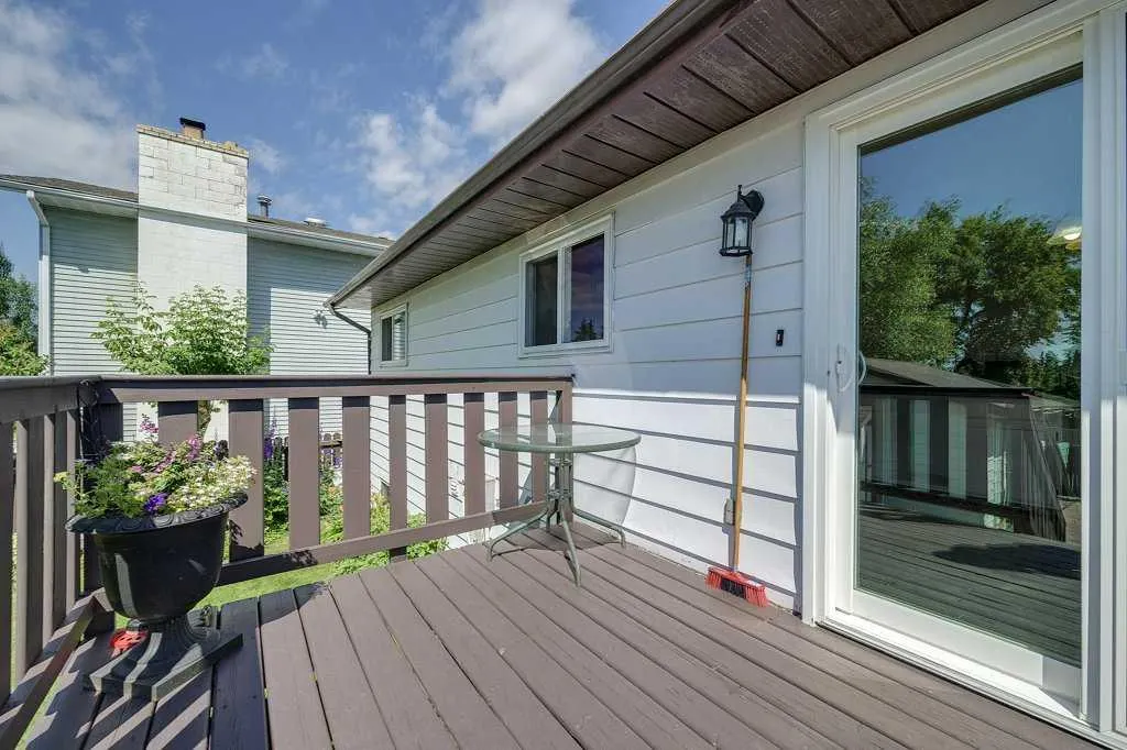22 Mclevin Crescent