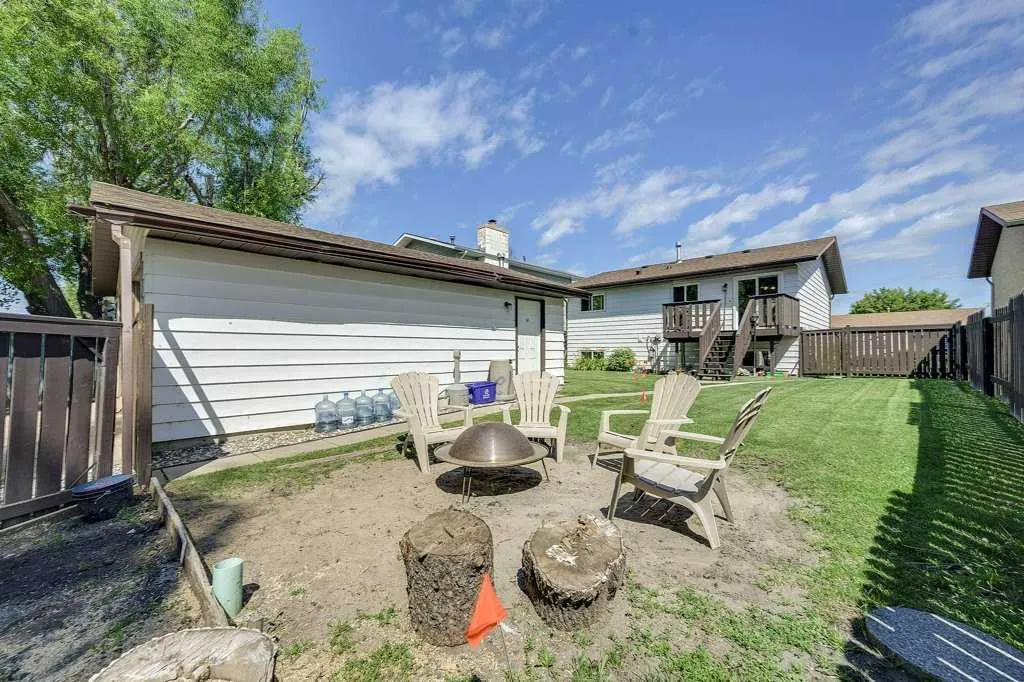 22 Mclevin Crescent