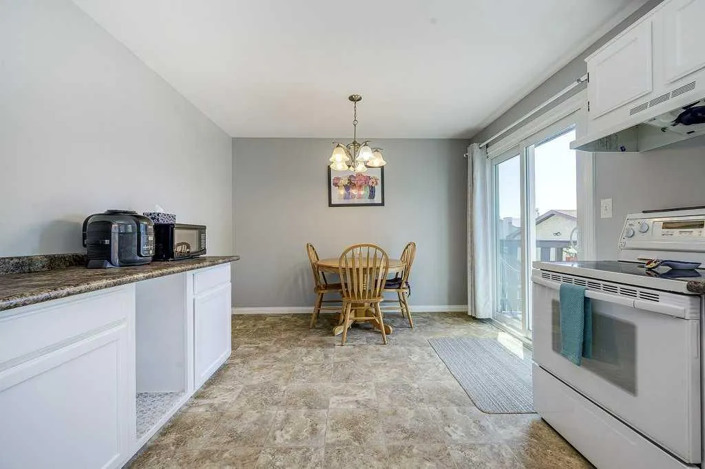 22 Mclevin Crescent
