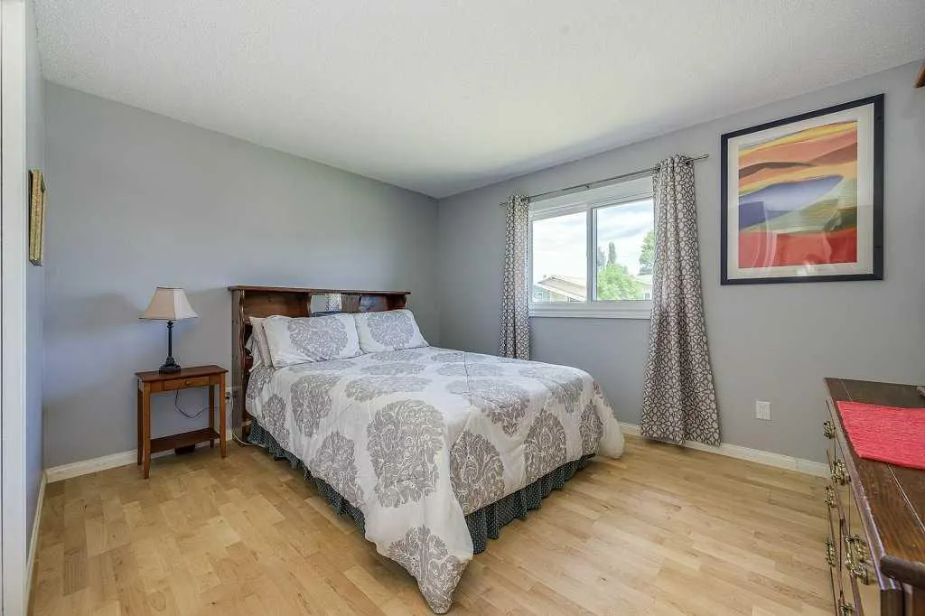22 Mclevin Crescent