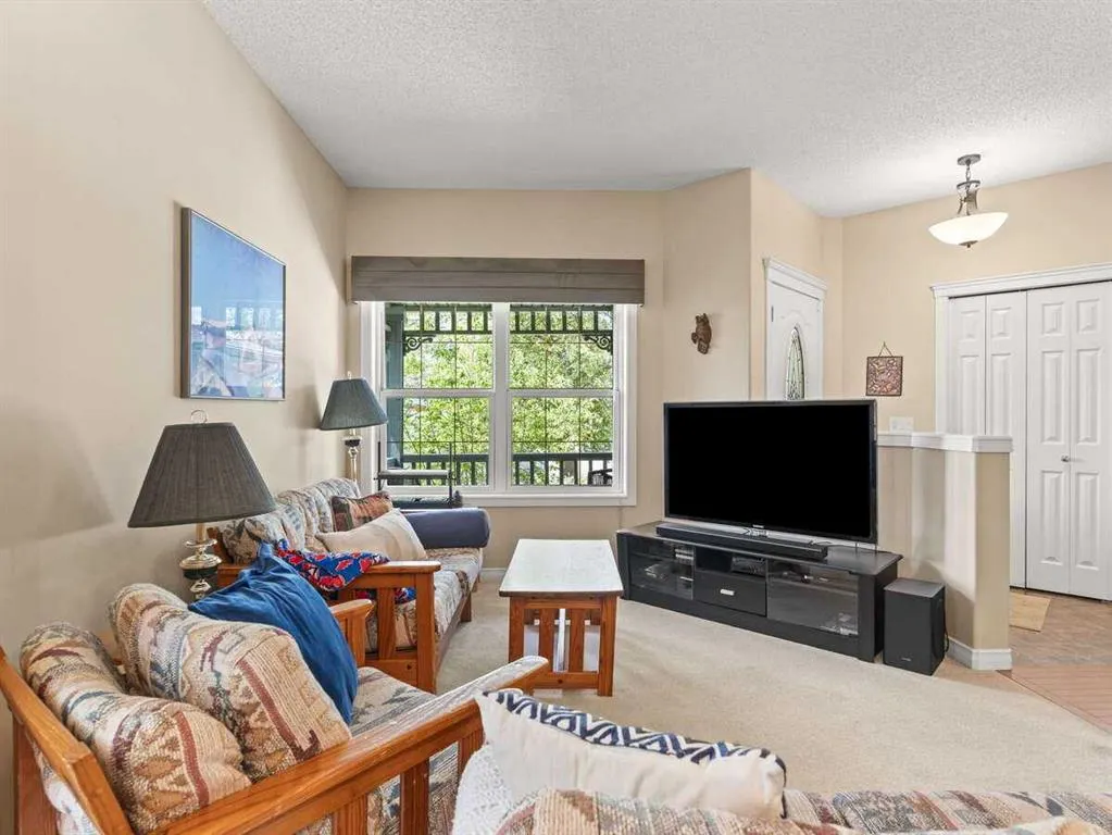 257 Crystal Shores Drive