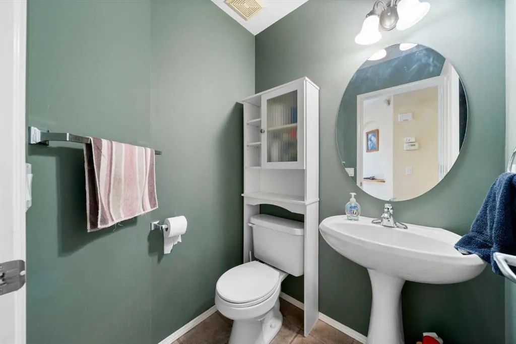 151 Cranwell Close SE