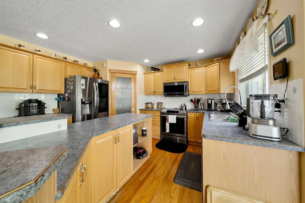 151 Cranwell Close SE
