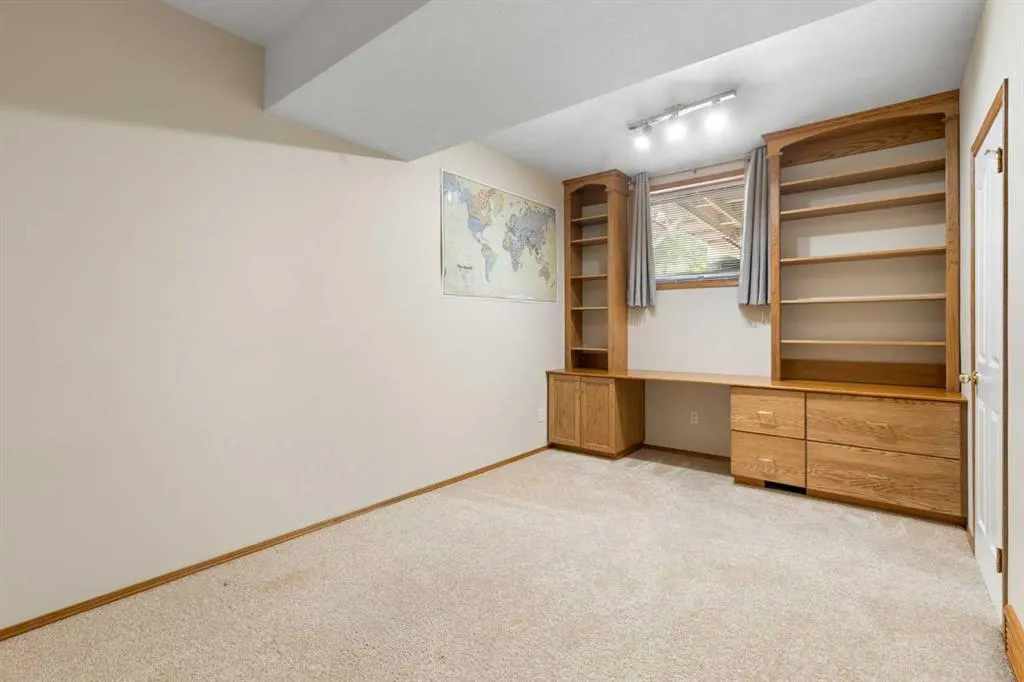 141 Rolling Acres Drive