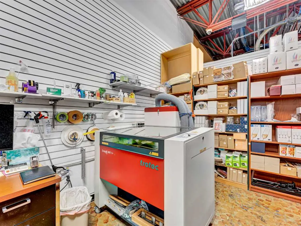 1601 Dunmore Road SE, #101