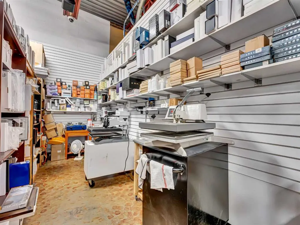 1601 Dunmore Road SE, #101