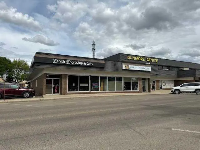 1601 Dunmore Road SE, #101