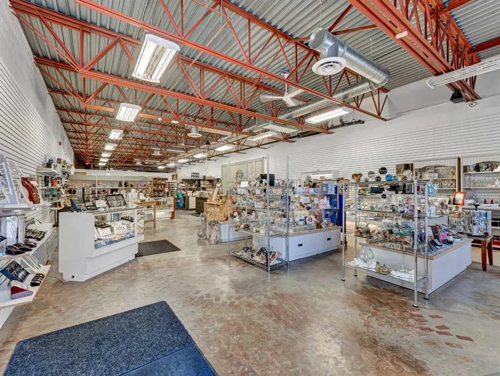 1601 Dunmore Road SE, #101