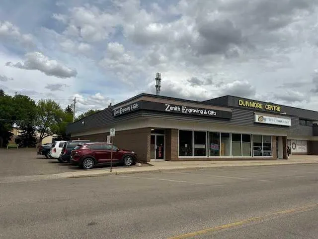 1601 Dunmore Road SE, #101