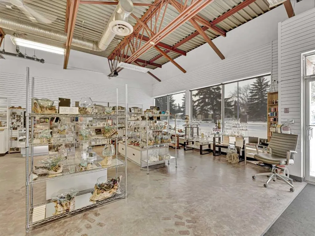 1601 Dunmore Road SE, #101