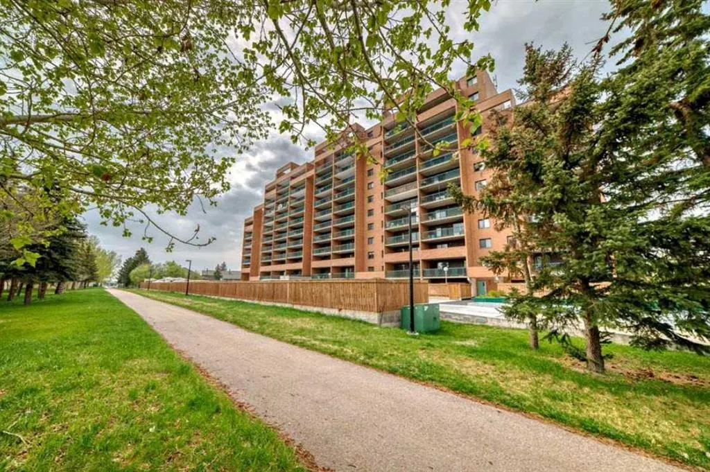 5204 Dalton Drive NW, #216