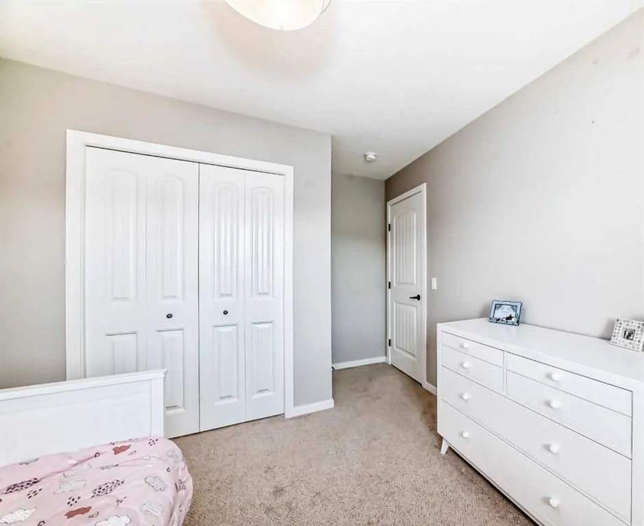 94 Legacy Woods Place SE