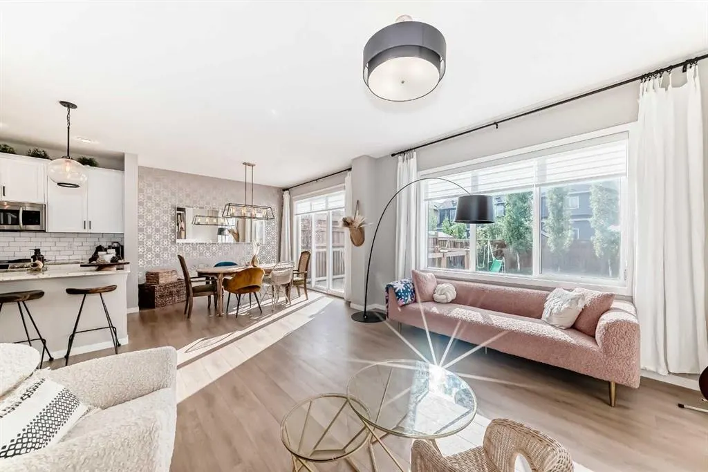 94 Legacy Woods Place SE