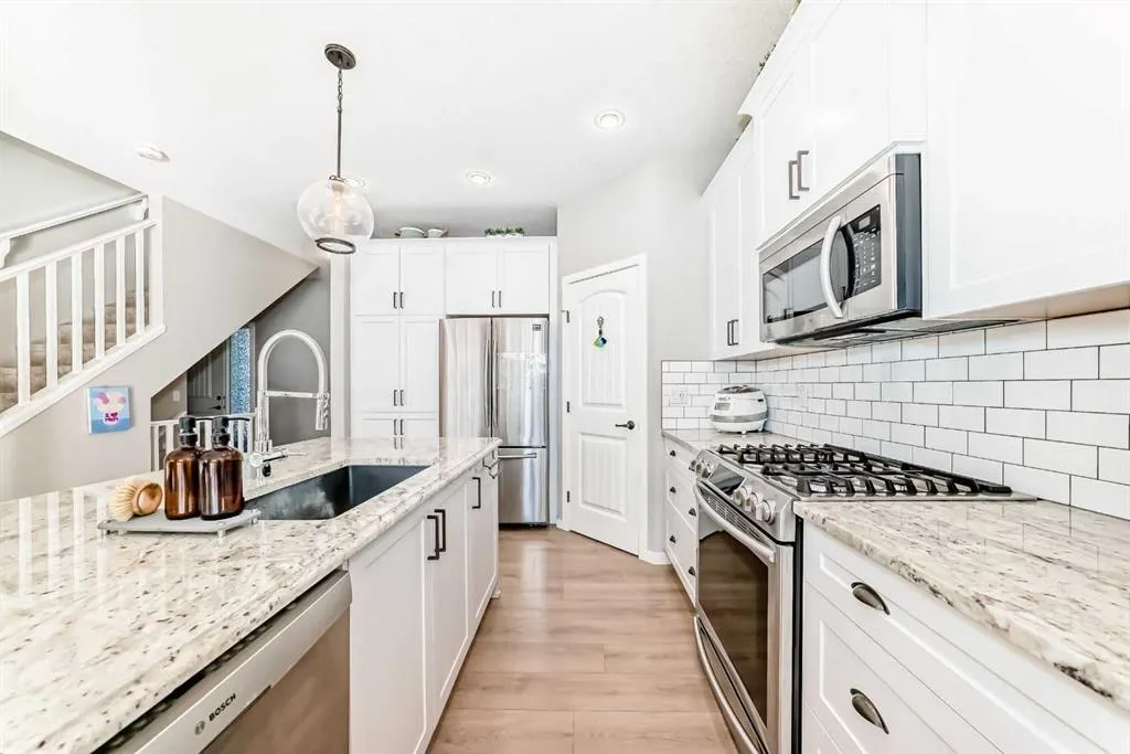 94 Legacy Woods Place SE