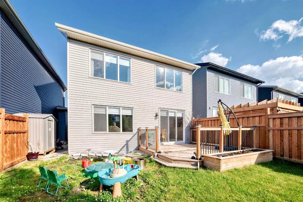 94 Legacy Woods Place SE