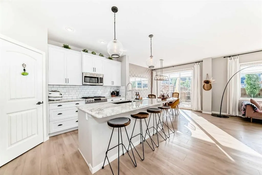 94 Legacy Woods Place SE
